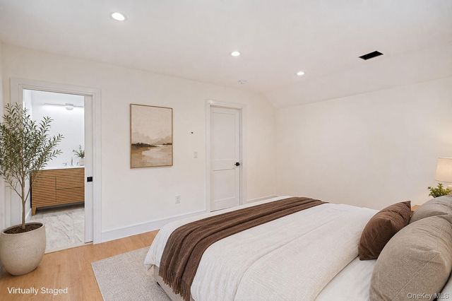 80 Springville Road A, Hampton Bays, NY 11946