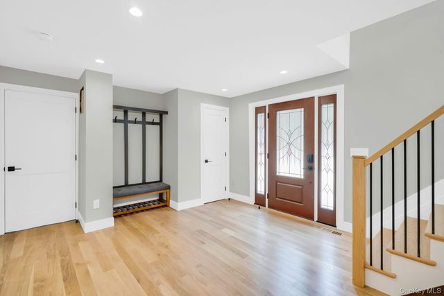 80 Springville Road A, Hampton Bays, NY 11946