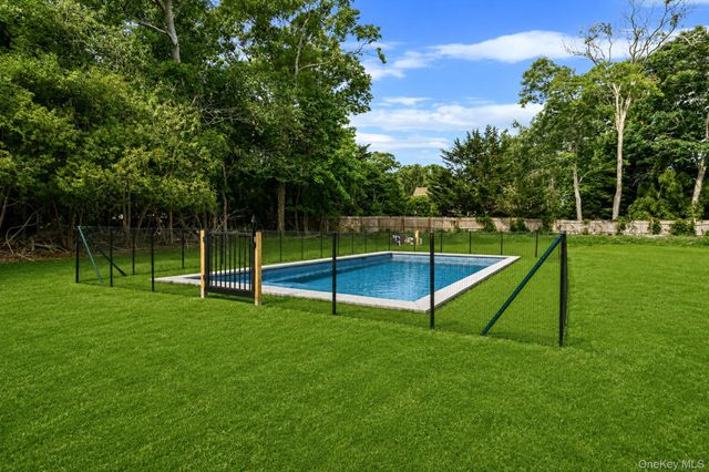 80 Springville Road A, Hampton Bays, NY 11946