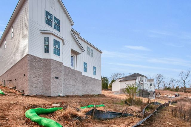100 Lula Lane, Kingston Springs, TN 37082