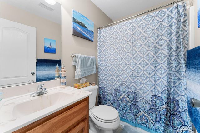 1823 Patricia Dr, Clarksville, TN 37040