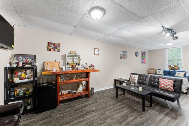 1823 Patricia Dr, Clarksville, TN 37040