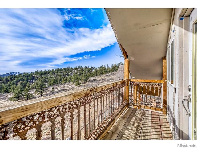 1042 Steamboat Valley Road, Lyons, CO 80540