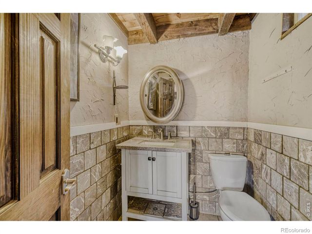 1042 Steamboat Valley Road, Lyons, CO 80540