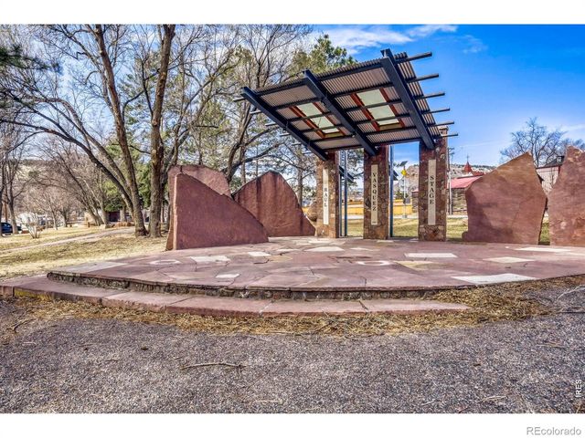 1042 Steamboat Valley Road, Lyons, CO 80540