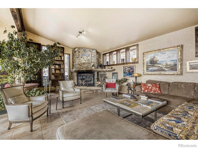 1042 Steamboat Valley Road, Lyons, CO 80540