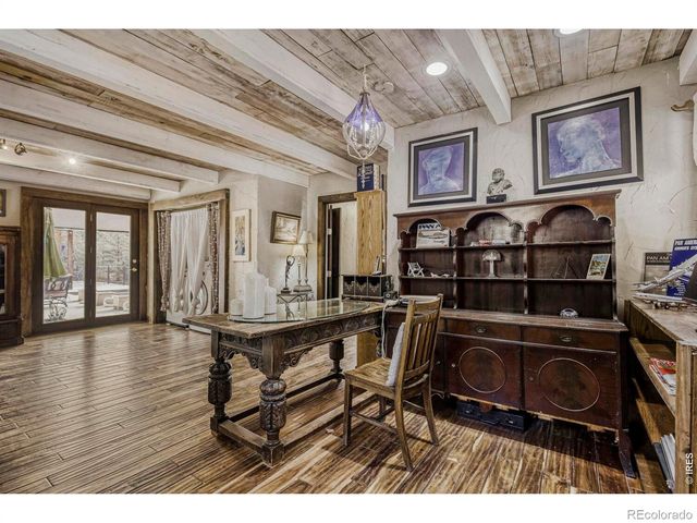 1042 Steamboat Valley Road, Lyons, CO 80540