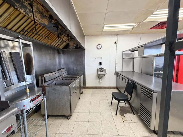 9305 S Halsted Street, Chicago, IL 60620
