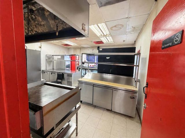 9305 S Halsted Street, Chicago, IL 60620