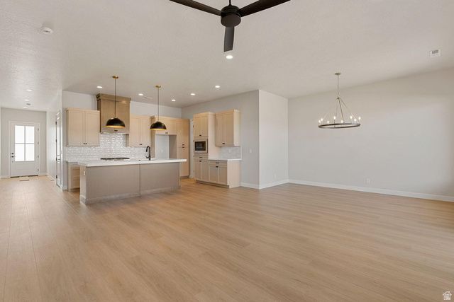 2405 PATRICIA DR, Santa Clara, UT 84765