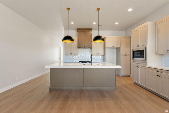 2405 PATRICIA DR, Santa Clara, UT 84765