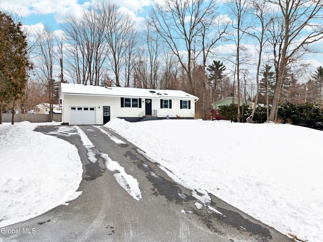 14 Coachman Drive, Milton, NY 12020