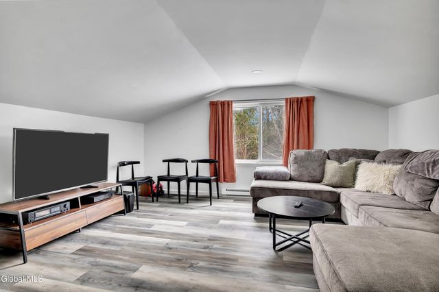 14 Coachman Drive, Milton, NY 12020