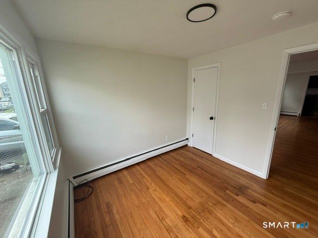 188 Edna Avenue 1, Bridgeport, CT 06610