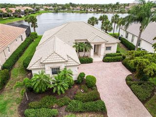 8864 New Castle DR, Fort Myers, FL 33908