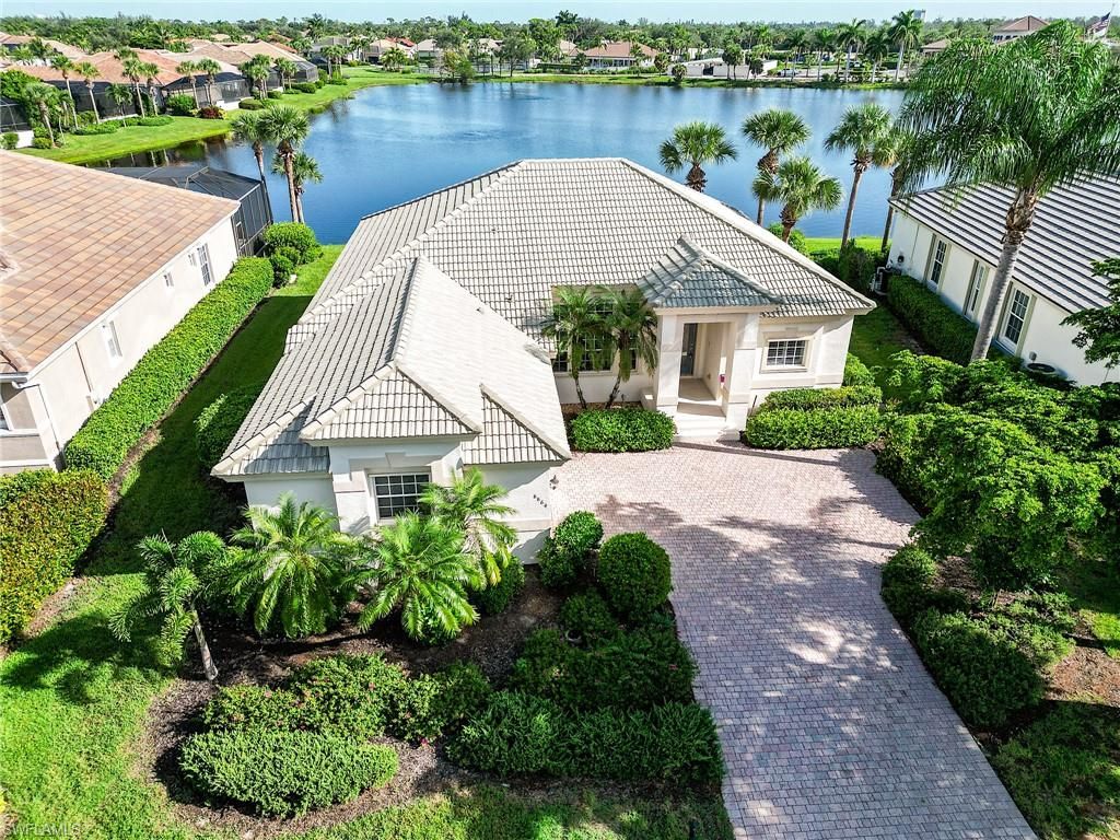 8864 New Castle DR, FORT MYERS, FL 33908 — exterior