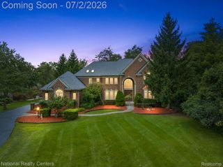 30055 FOREST Drive, Franklin Village, MI 48025