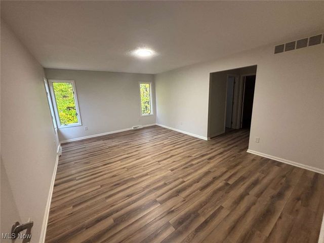 1353 Lake Martin Drive, Kent, OH 44240