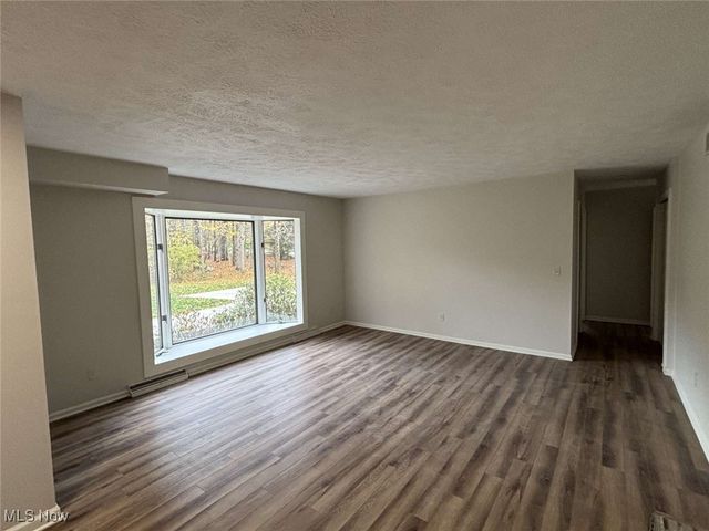 1353 Lake Martin Drive, Kent, OH 44240