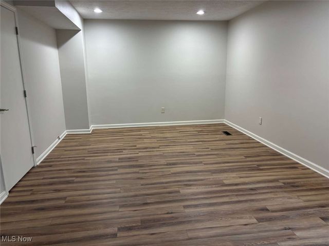 1353 Lake Martin Drive, Kent, OH 44240