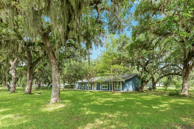 18792 Highway 35, Sweeny, TX 77480