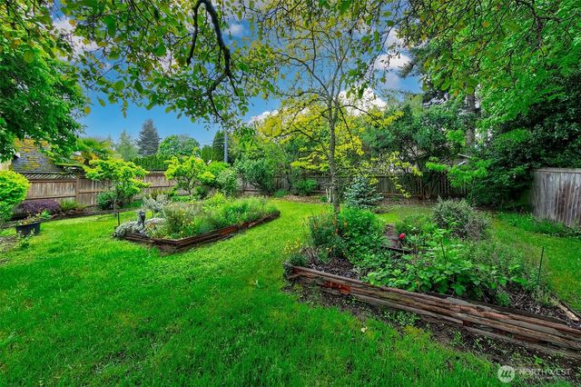 15545 8th Avenue NE, Shoreline, WA 98155