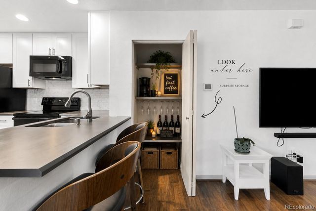 3688 Dexter Court, Denver, CO 80207