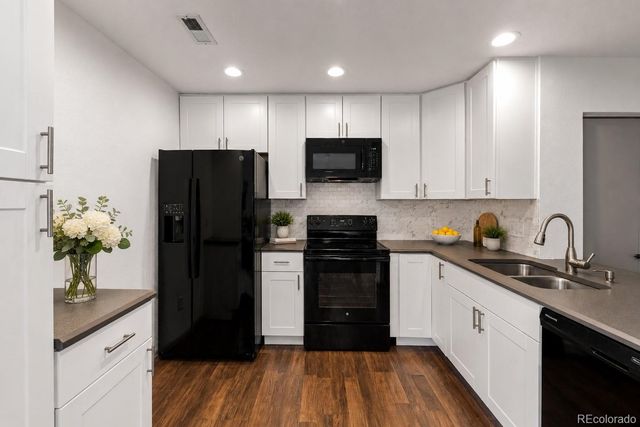 3688 Dexter Court, Denver, CO 80207