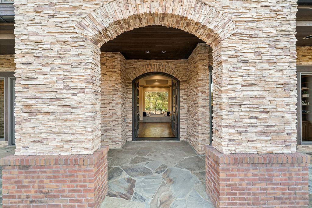 3516 Chimney Rock Drive, Flower Mound, TX 75022 — photo 2
