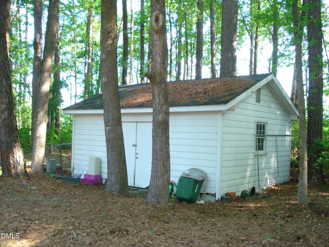 41 Deerfield Lane, Dunn, NC 28334