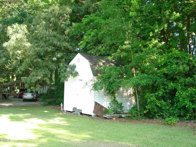 41 Deerfield Lane, Dunn, NC 28334