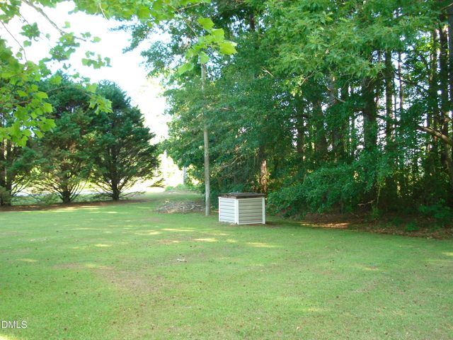 41 Deerfield Lane, Dunn, NC 28334