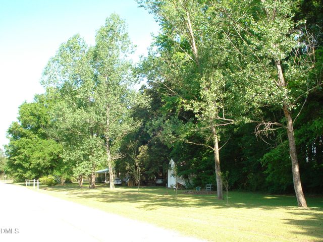 41 Deerfield Lane, Dunn, NC 28334