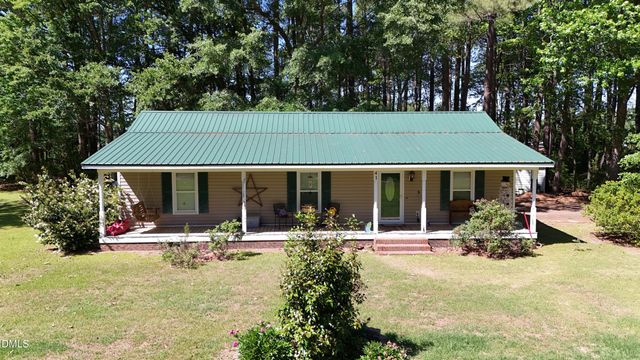 41 Deerfield Lane, Dunn, NC 28334