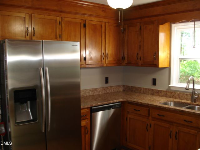 41 Deerfield Lane, Dunn, NC 28334