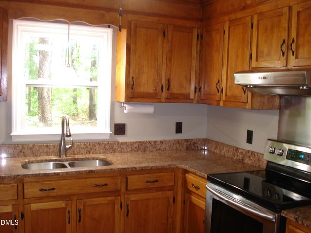 41 Deerfield Lane, Dunn, NC 28334
