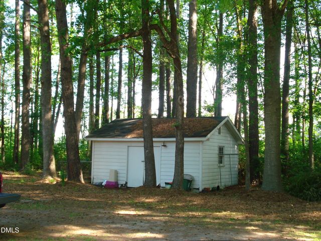 41 Deerfield Lane, Dunn, NC 28334