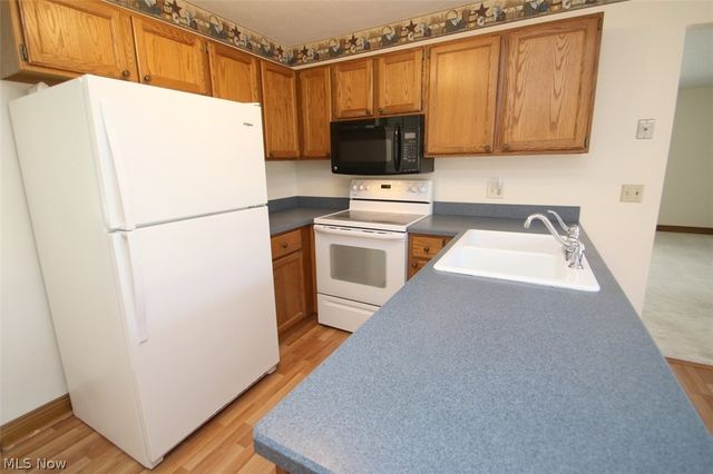 6694 Connecticut Colony Circle 47, Mentor, OH 44060