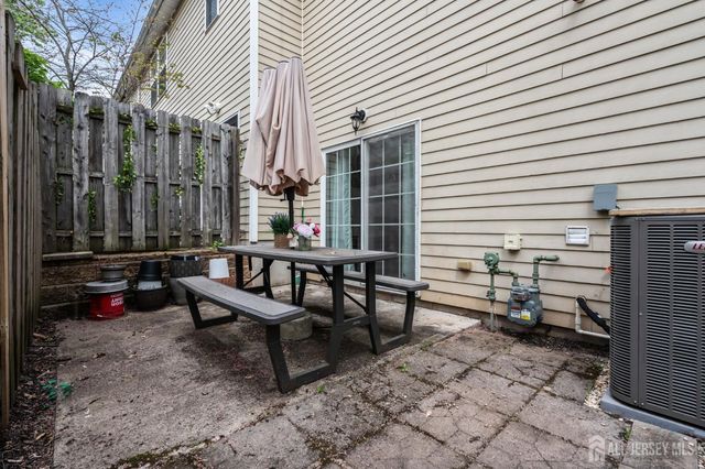 6 William Martin Way, Flemington, NJ 08822