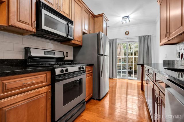 6 William Martin Way, Flemington, NJ 08822