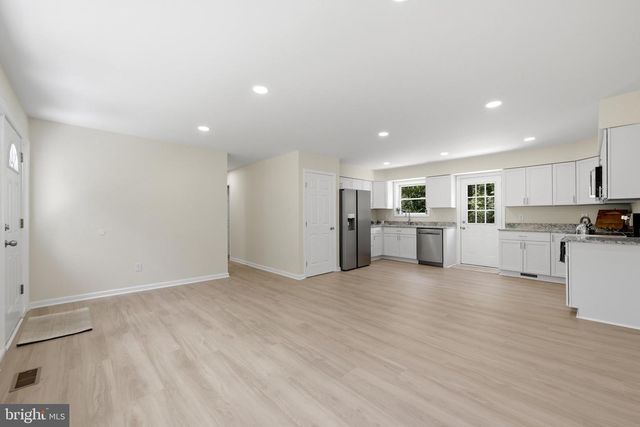 1355 PERRY, Winchester, VA 22602
