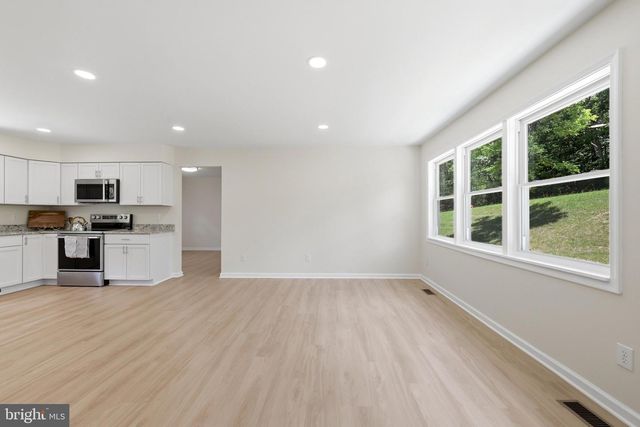 1355 PERRY, Winchester, VA 22602