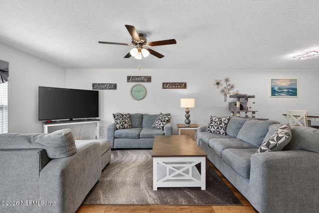 2 RADIUM Lane, Palm Coast, FL 32164