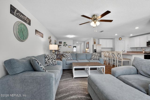 2 RADIUM Lane, Palm Coast, FL 32164