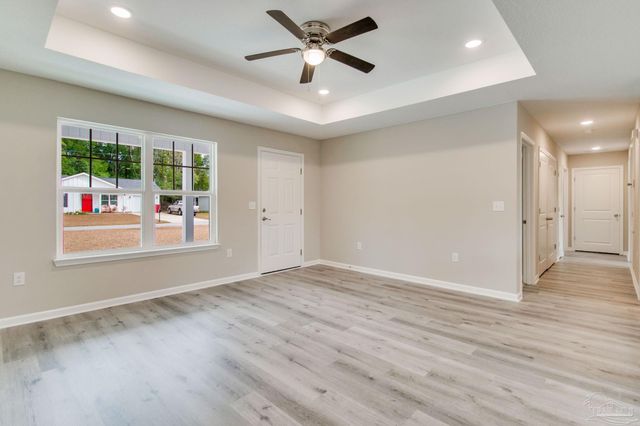 5601 Riviera Dr, Milton, FL 32583