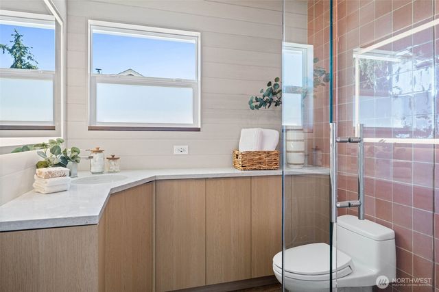 3416 Elwood Drive W, University Place, WA 98466