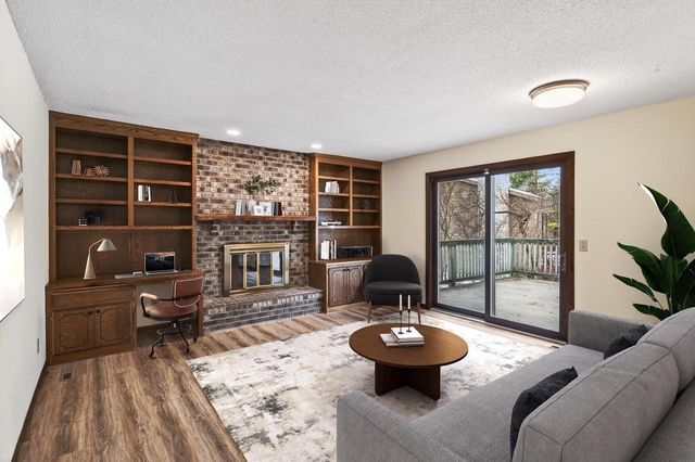 2700 Crestwood Circle, Hopkins, MN 55305