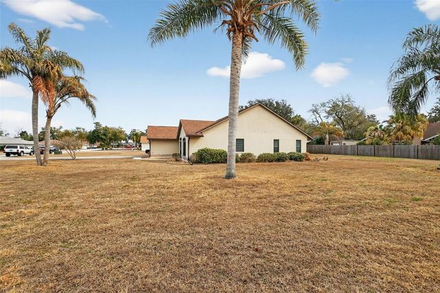 5308 OLD HICKORY LANE, Fruitland Park, FL 34731