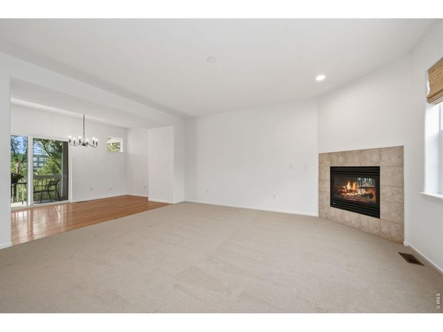 2215 Watersong Cir, Longmont, CO 80504