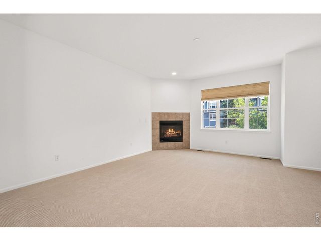 2215 Watersong Cir, Longmont, CO 80504